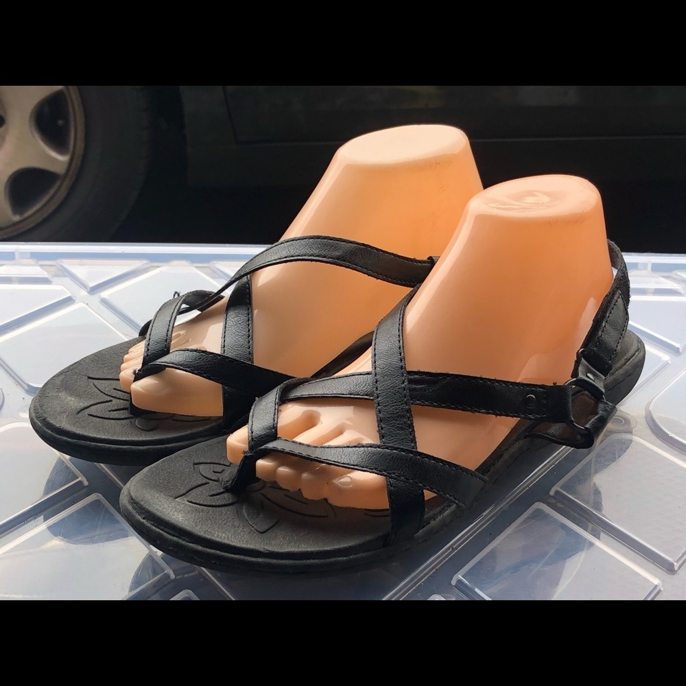 BORN BLACK LEATHER ANKLE STRAP SANDALS  Size 10M